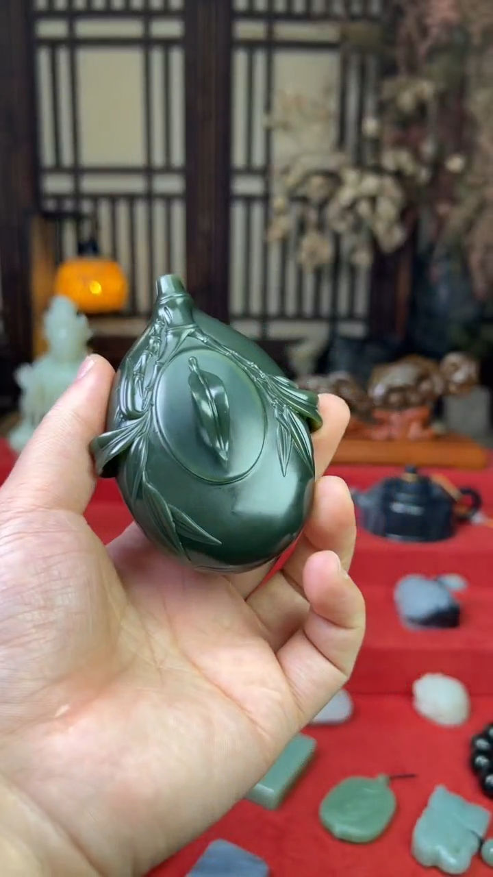 未镶嵌和田玉挂件荏**中青玉节节高升小品壶
