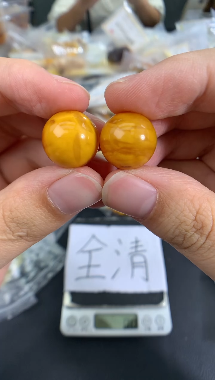 蜜蜡未镶嵌珠宝奇石多样性发一件