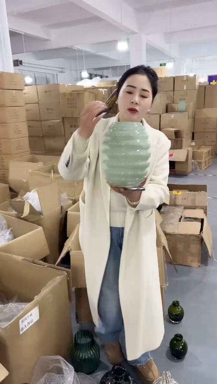 【闪购商品】玻璃安琪花瓶-花瓶微瑕--YCR5