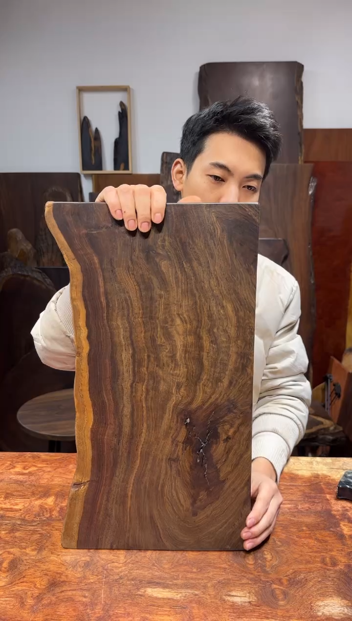 风车木（黑檀木）尺寸52*26*2.8编号740