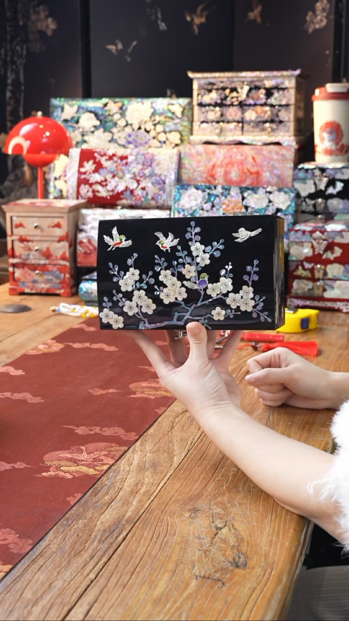 【闪购商品】瓷片瓷片螺钿工艺香椿木首饰盒