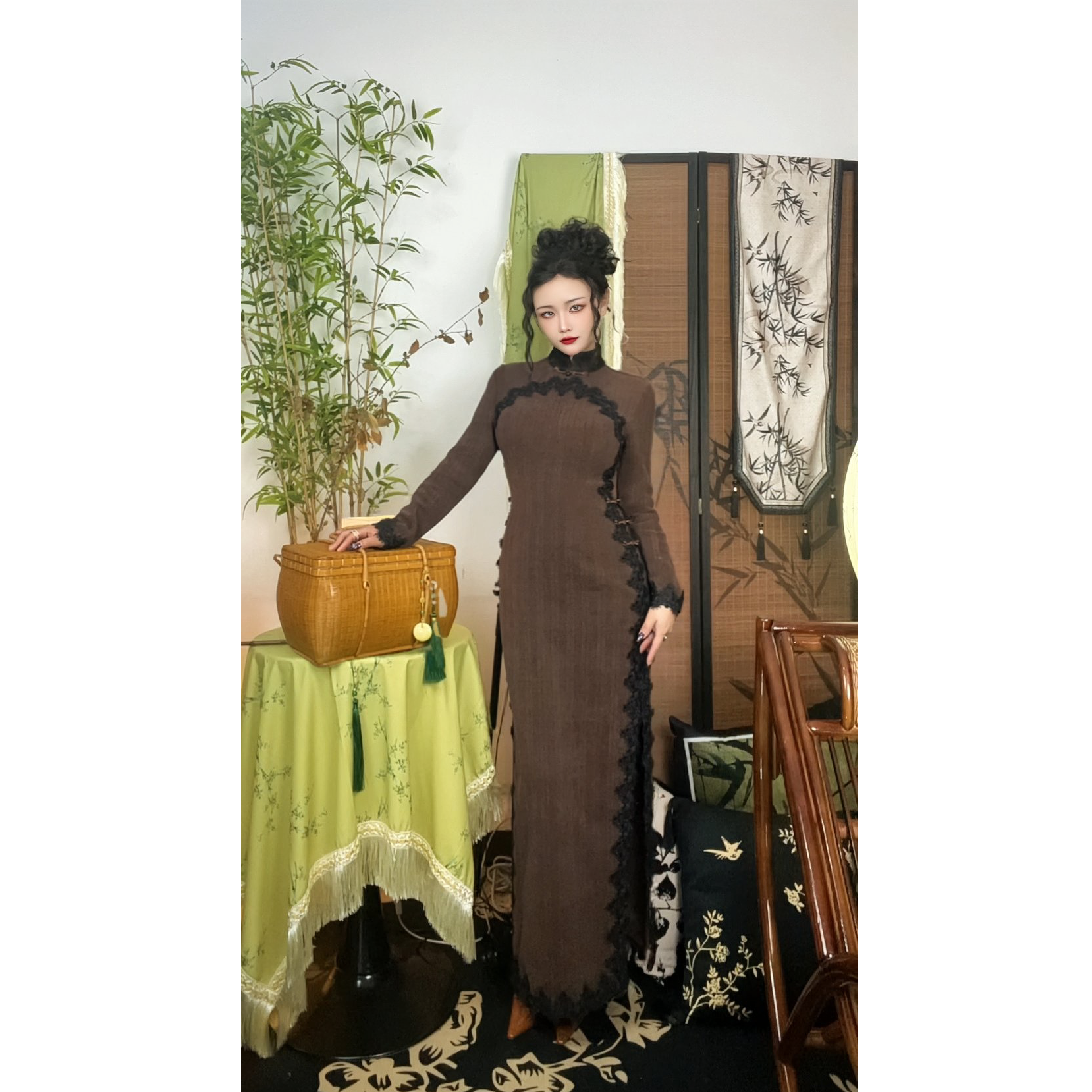 四月芳菲【秋意浓】原创自制秋冬款咖色针织提花蕾丝拼接复古旗袍