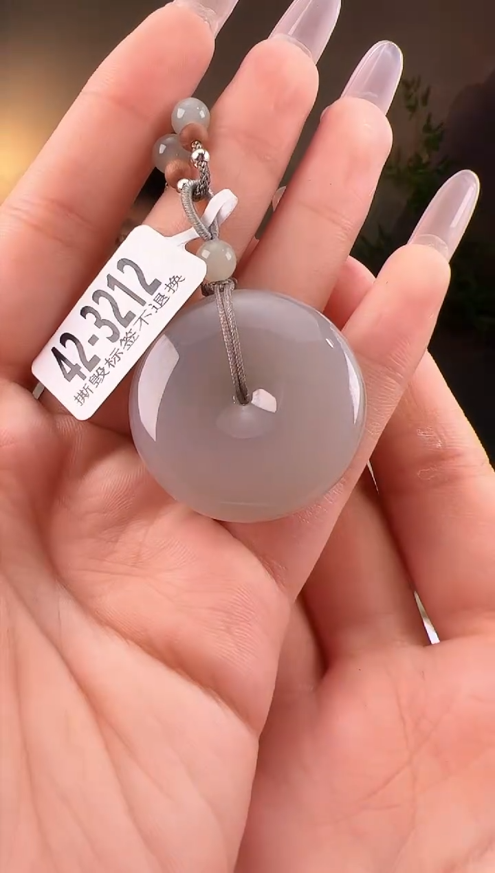 【闪购商品】和田玉颈饰未镶嵌扣3212