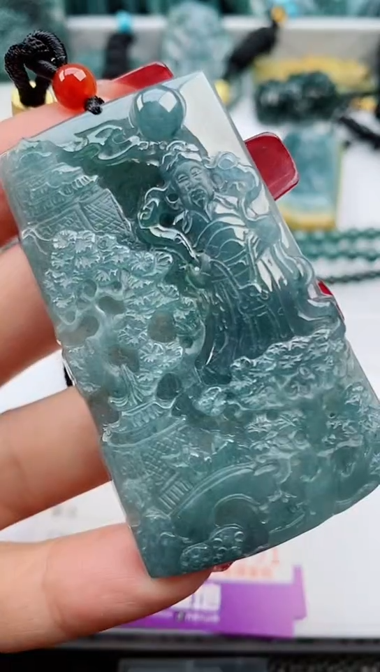 【闪购商品】翡翠颈饰未镶嵌              