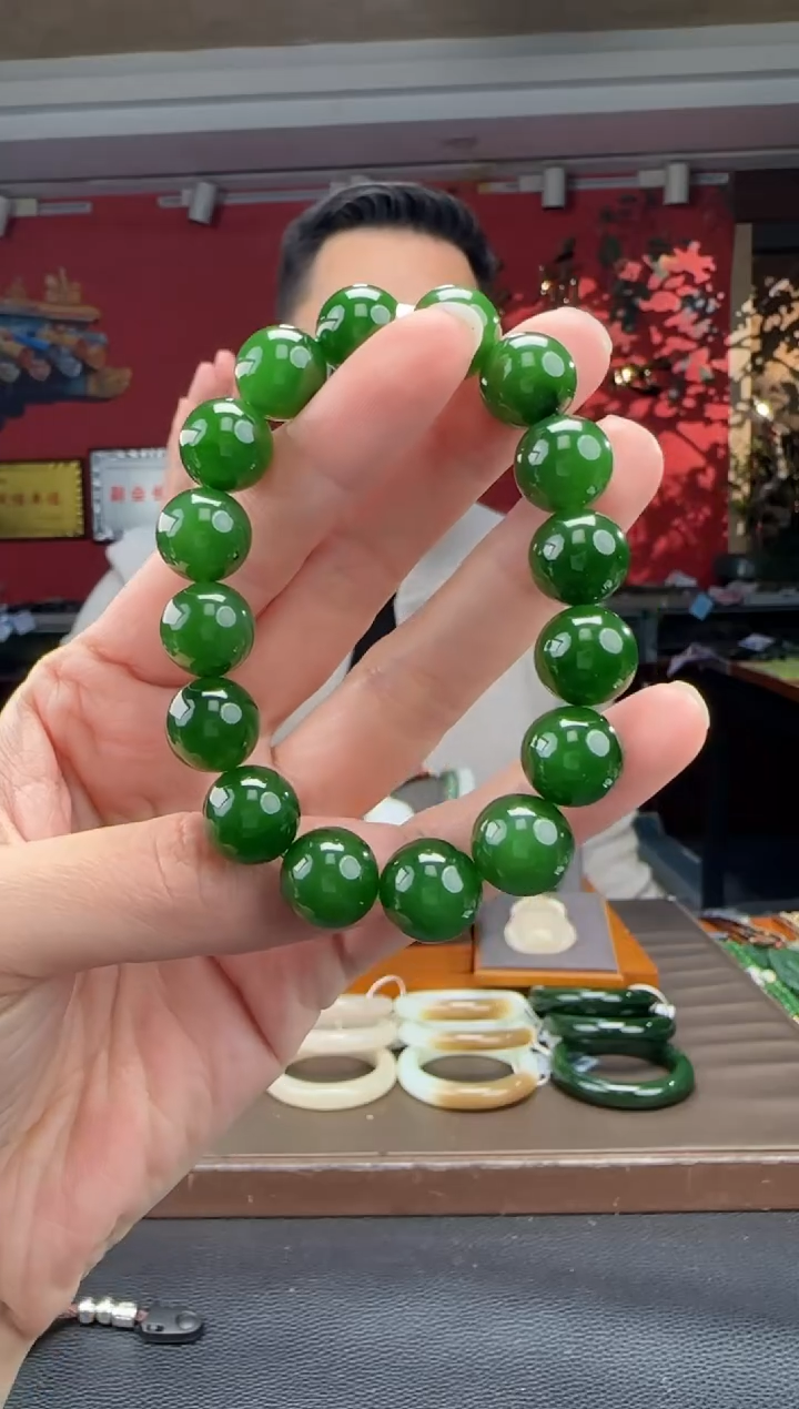 未镶嵌手链和田玉碧玉辣菠菜绿单圈手串