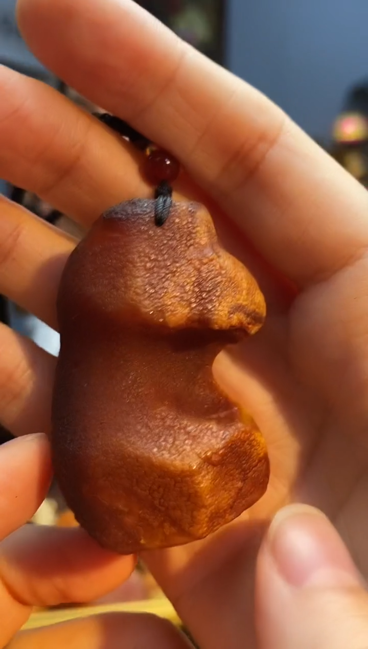 琥珀颈饰未镶嵌挂件