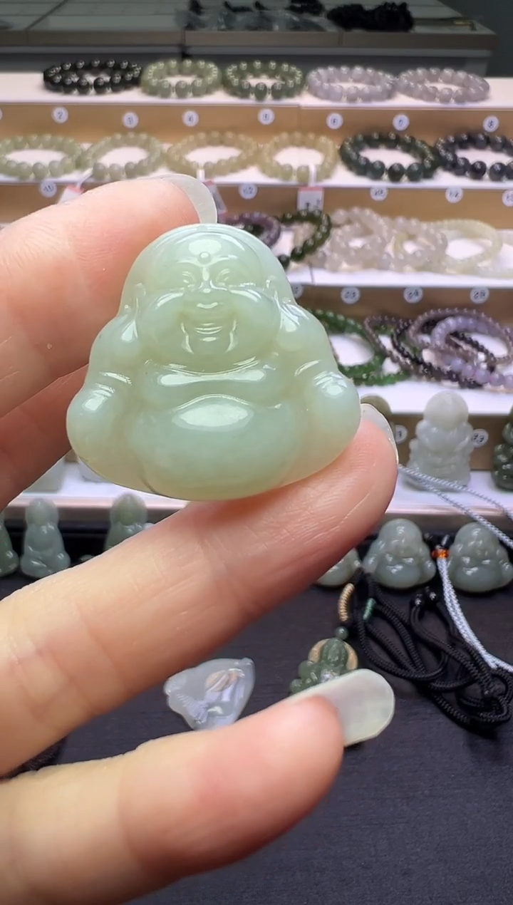 颈饰未镶嵌和田玉160号链接约卡28*28*10有小黑点