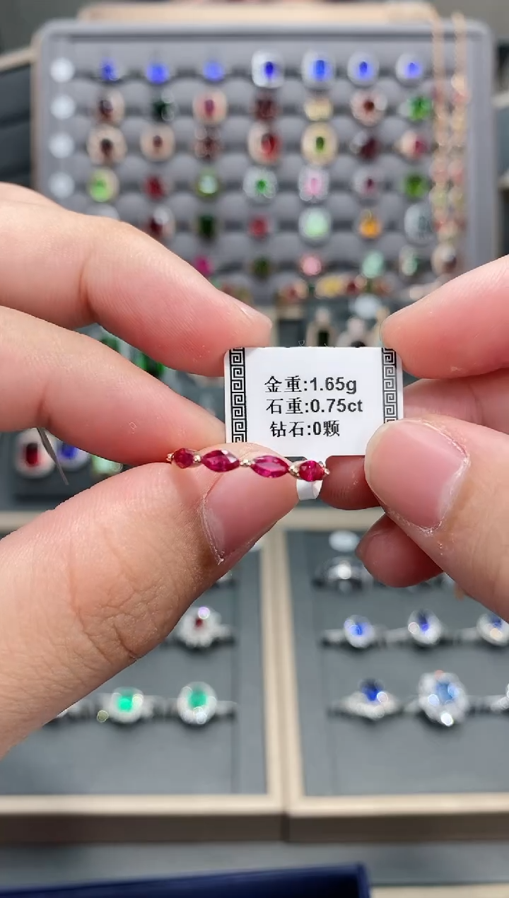 【闪购商品】红宝石戒指18K金镶嵌0.75    