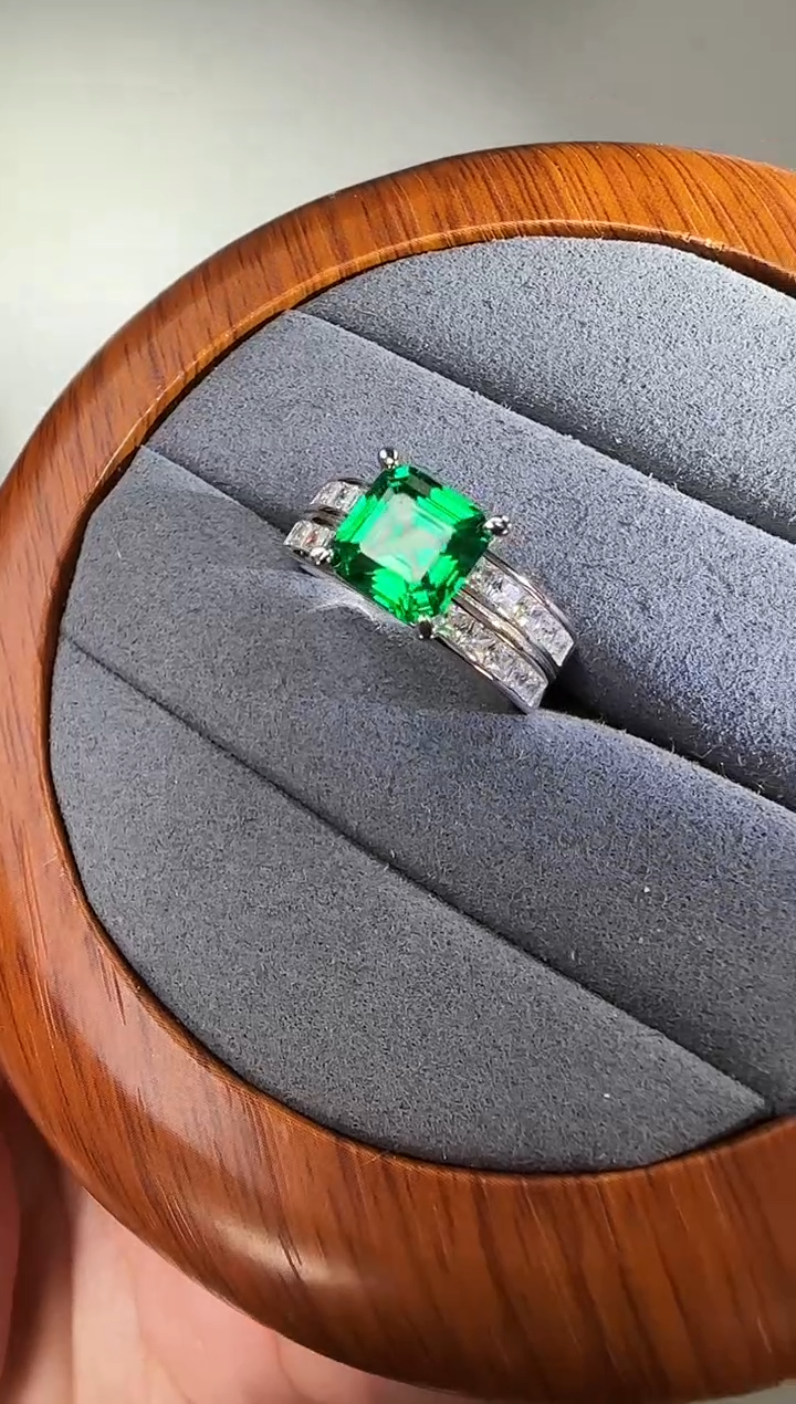 主播定制链接 绿色戒指3ct 定制圈口