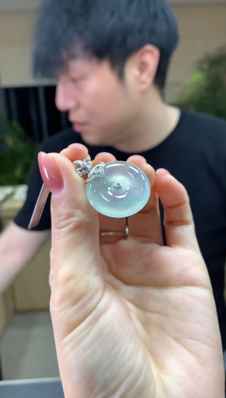 【闪购商品】翡翠颈饰18K金镶嵌|不退不换