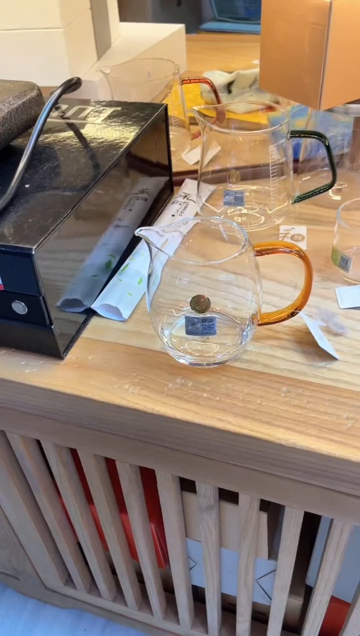 晶彩/澄然/琥珀色