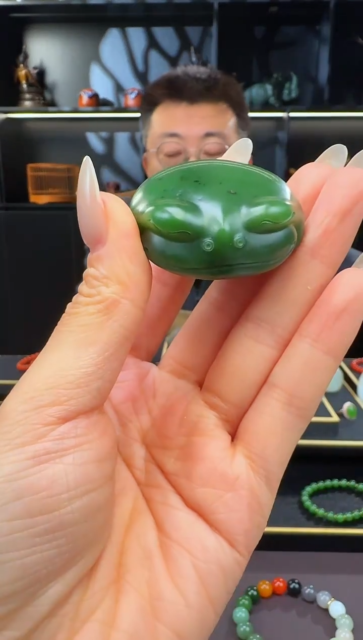 颈饰未镶嵌和田玉什**恐碧玉金蟾