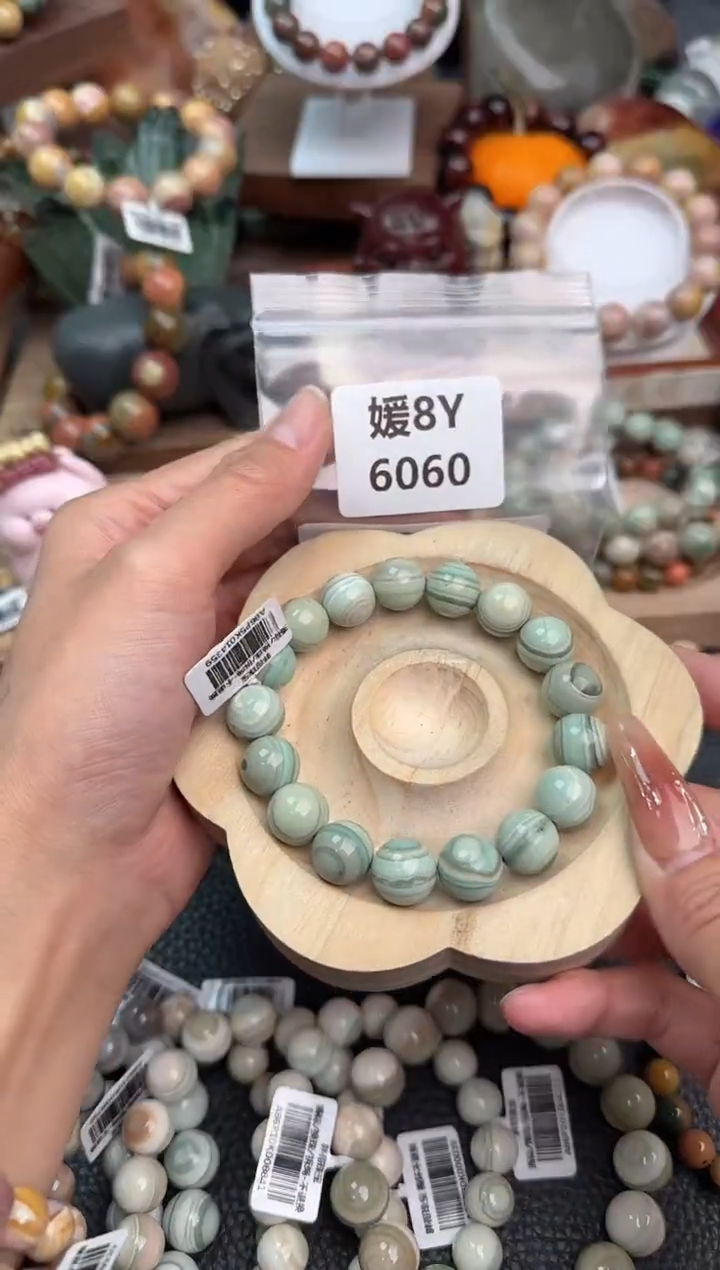 【闪购商品】石英质玉手链未镶嵌8Y6060
