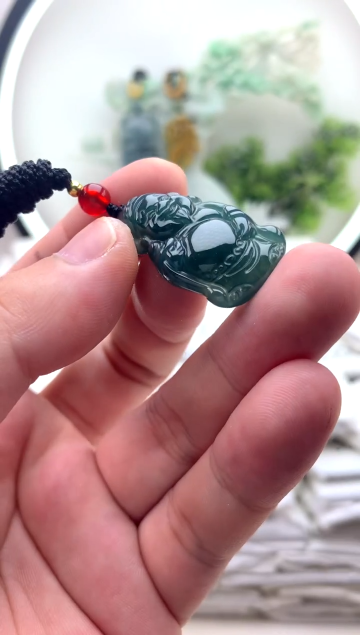 颈饰未镶嵌翡翠小财神