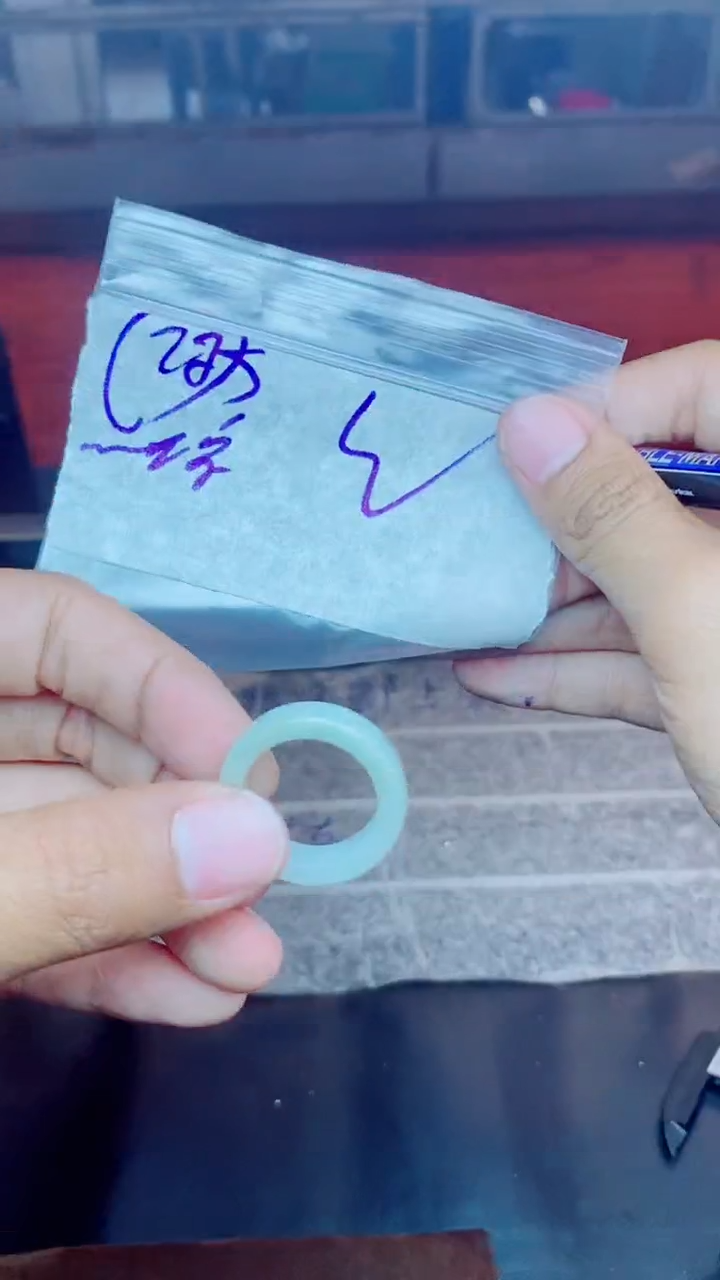 【闪购商品】定制翡翠未镶嵌戒圈