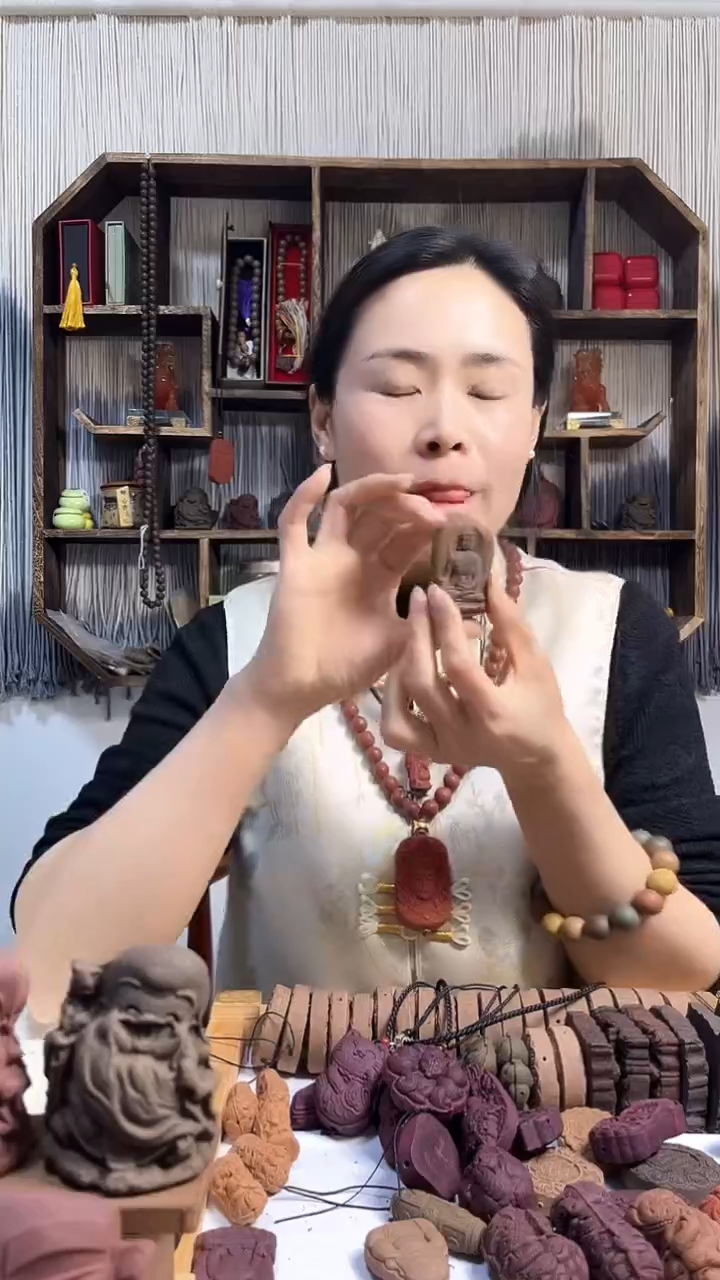 【闪购商品】泥塑苏合香药师佛