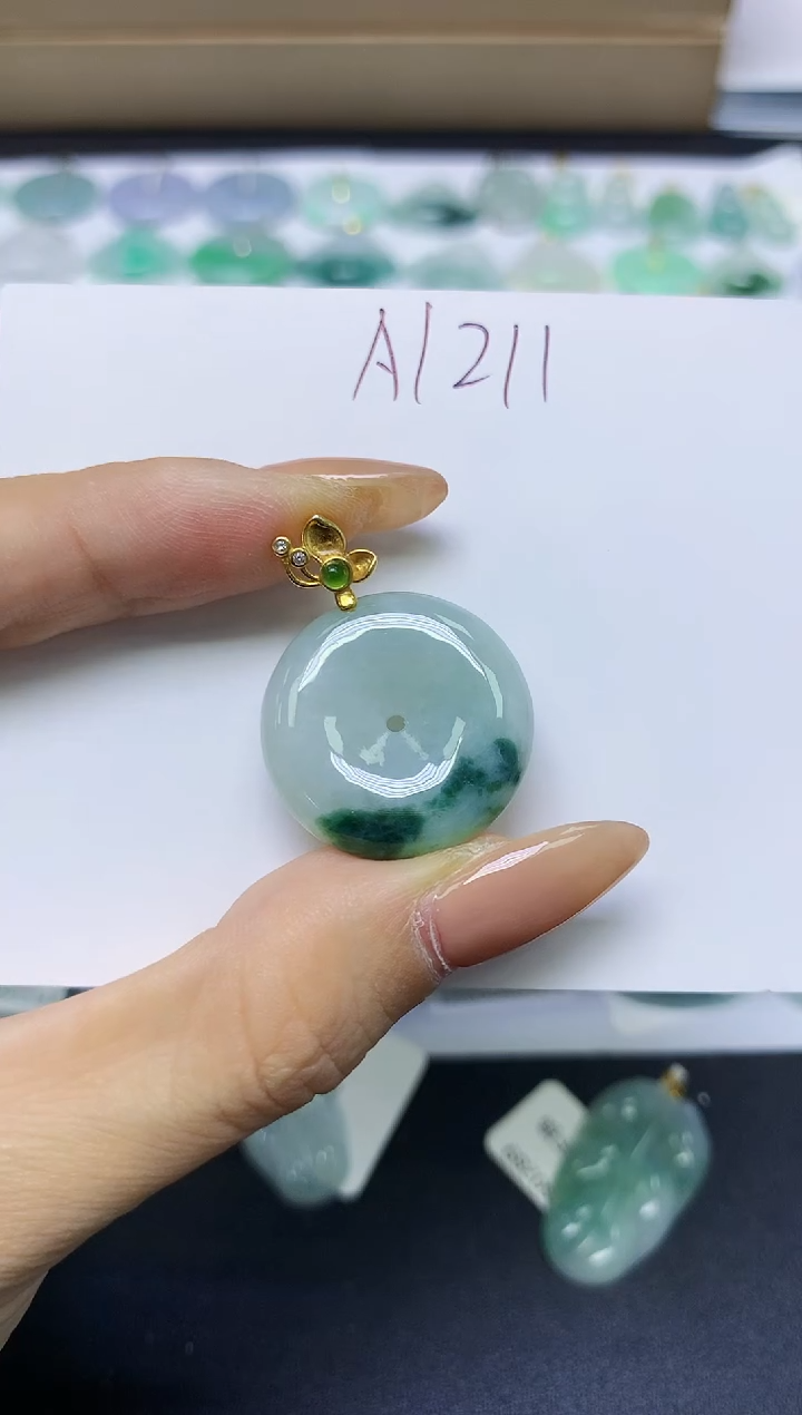 颈饰未镶嵌翡翠天然缅甸A货翡翠百元以上9元证书费自理