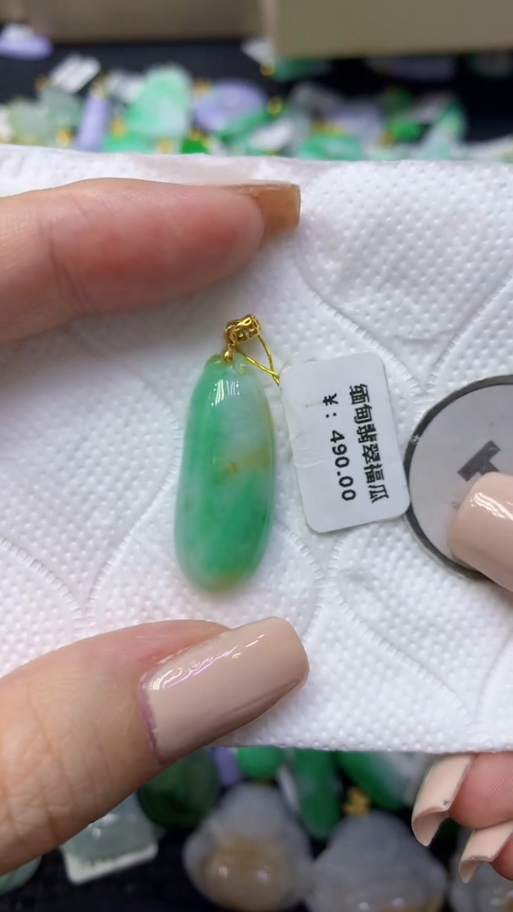 颈饰未镶嵌翡翠天然缅甸翡翠A货