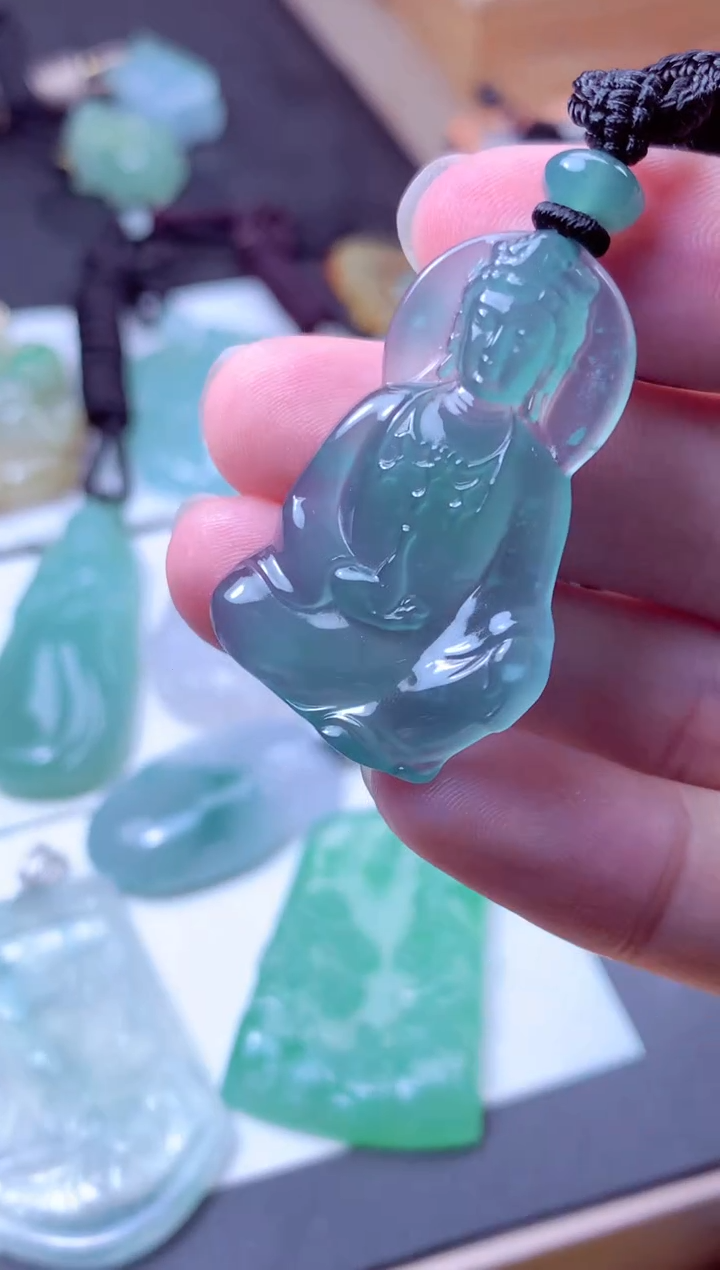 颈饰未镶嵌翡翠天然A货翡翠