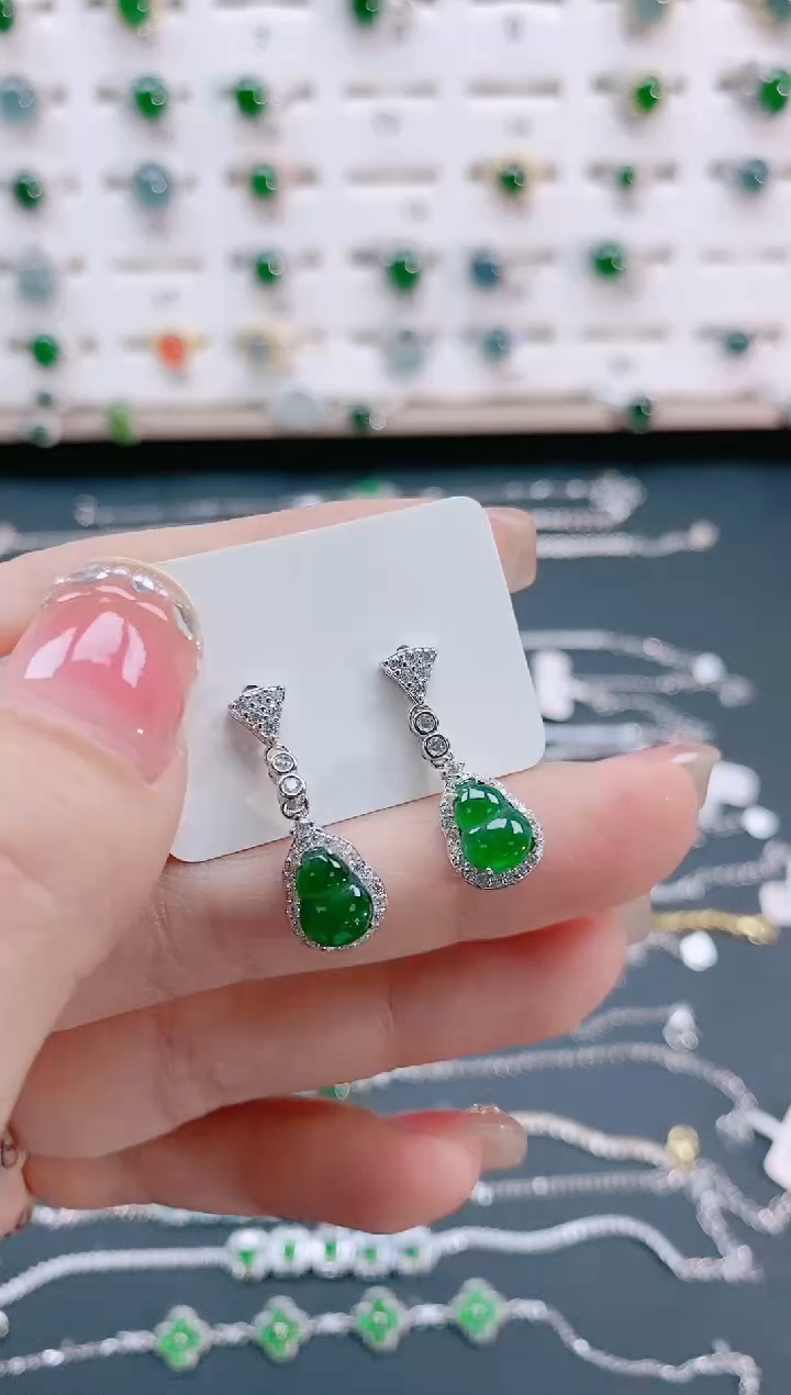 【闪购商品】翡翠耳饰银S925镶嵌天然翡翠