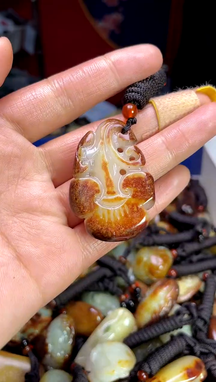 【闪购商品】和田玉颈饰未镶嵌1