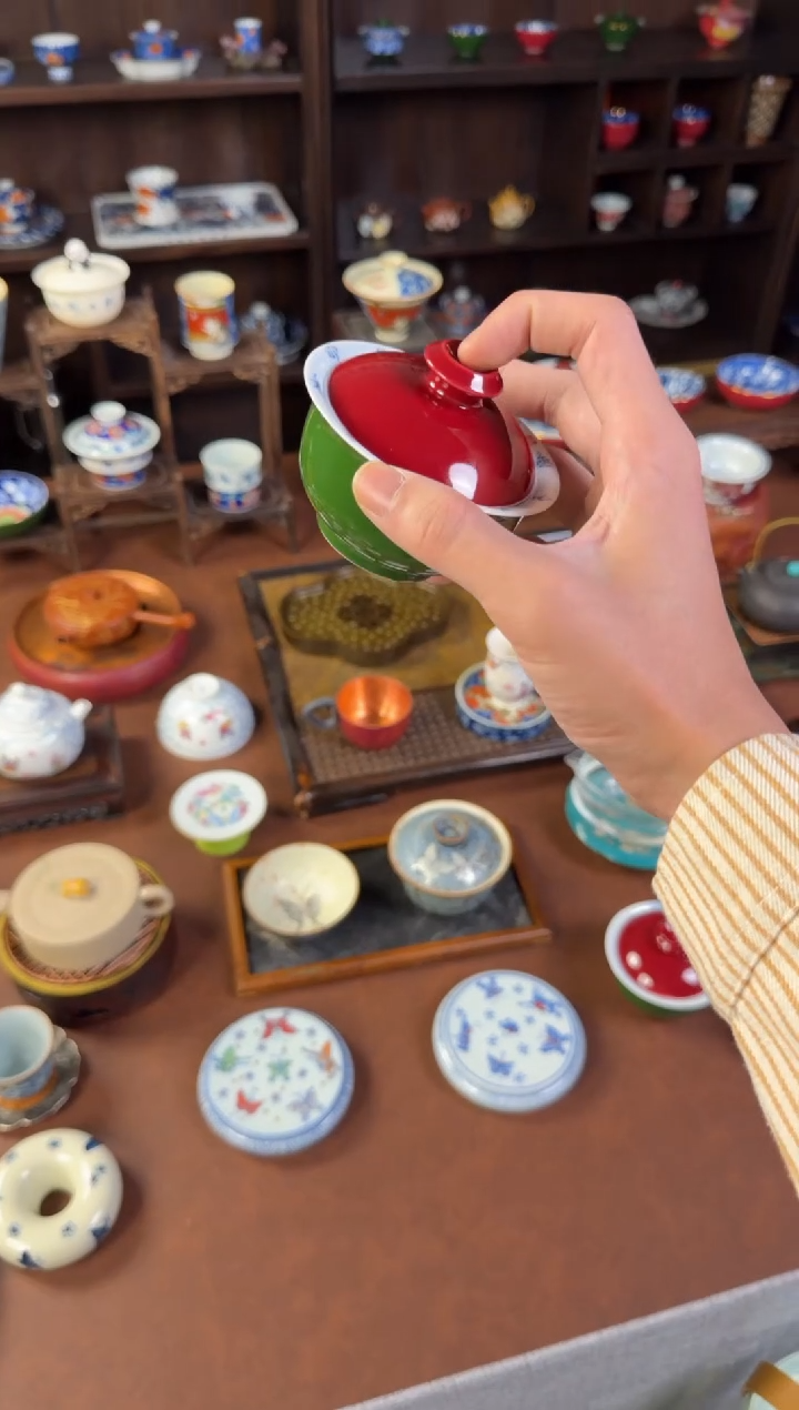 景德镇绿肥红瘦题诗文二才盖碗