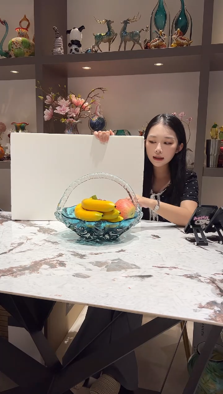 蓝色提篮琉璃果盘