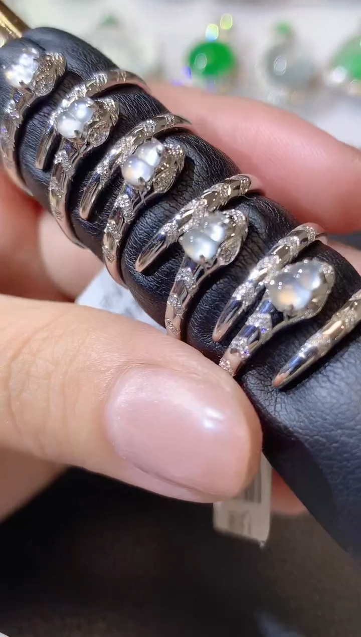 【闪购商品】翡翠戒指18K金镶嵌A9多样性发一件