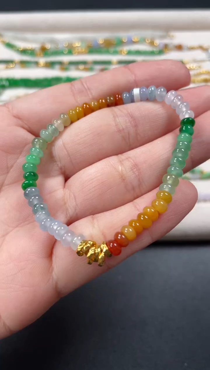 足金镶嵌手串翡翠一条   P482