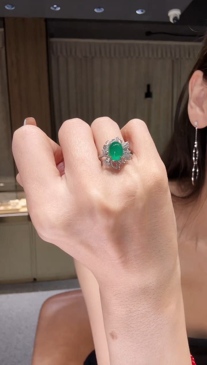 18K金镶嵌戒指祖母绿CE0960