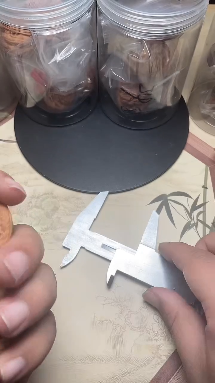 【闪购商品】文玩核桃吊坠南疆