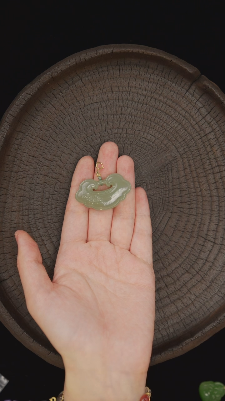 【闪购商品】和田玉吊坠(不含链)18K金镶嵌吊坠