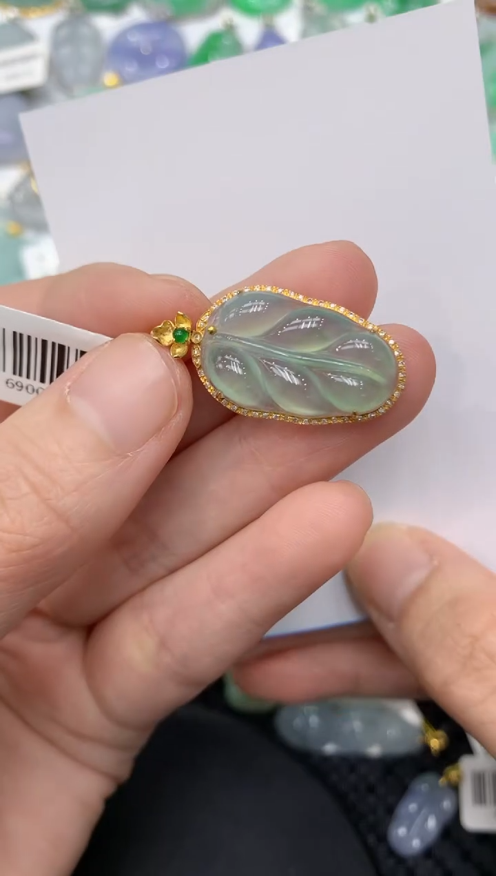 【闪购商品】翡翠颈饰18K金镶嵌111111111111