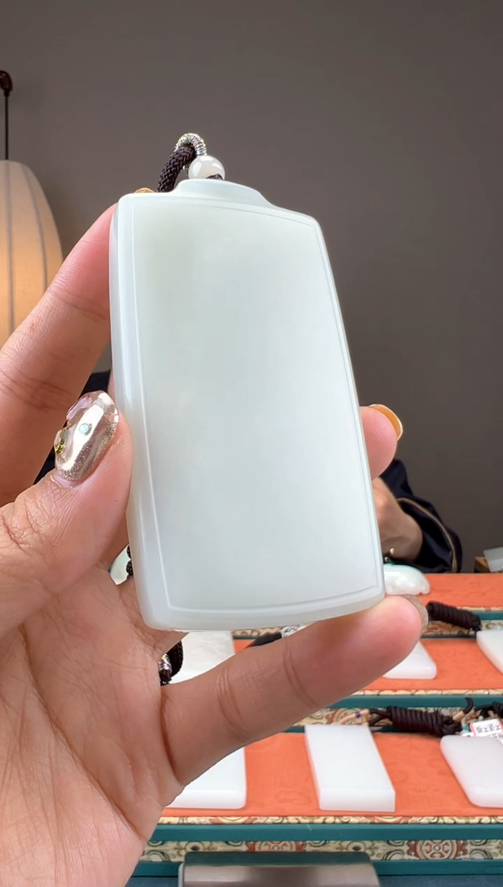 【闪购商品】和田玉颈饰未镶嵌1