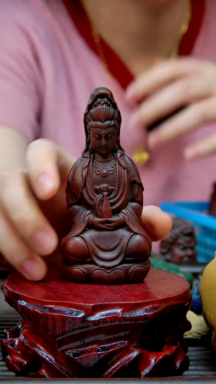 宜兴紫砂手工观音