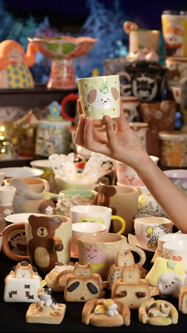 摆件陶景德镇釉下彩手绘设计师款陶瓷