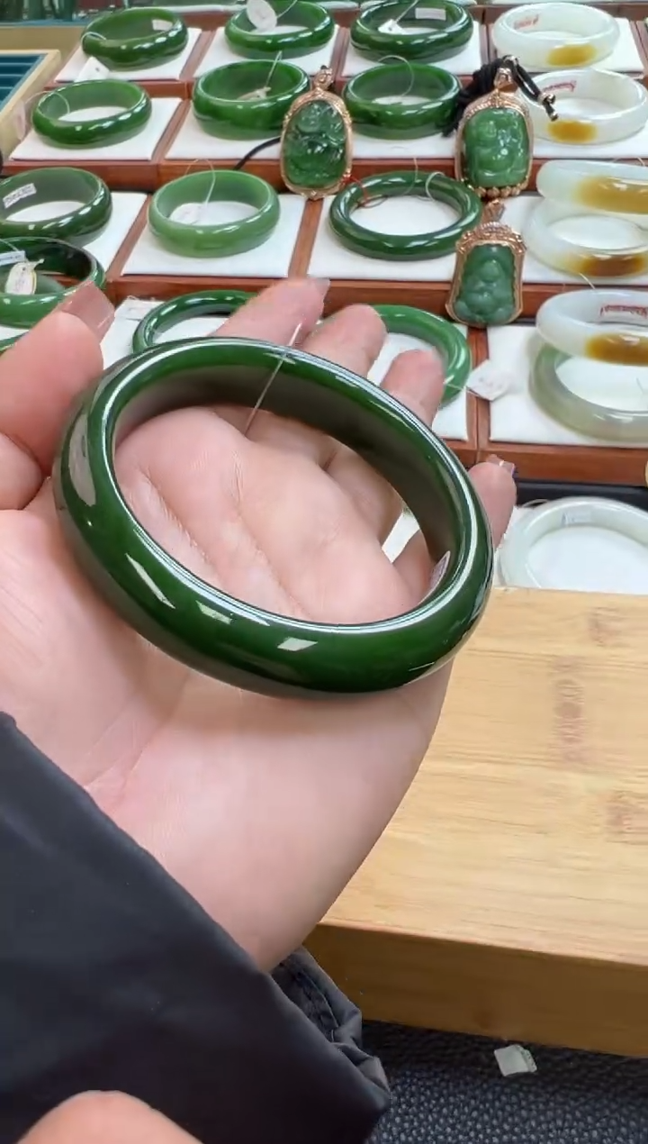 【闪购商品】和田玉手镯未镶嵌和田玉 手镯 未镶嵌