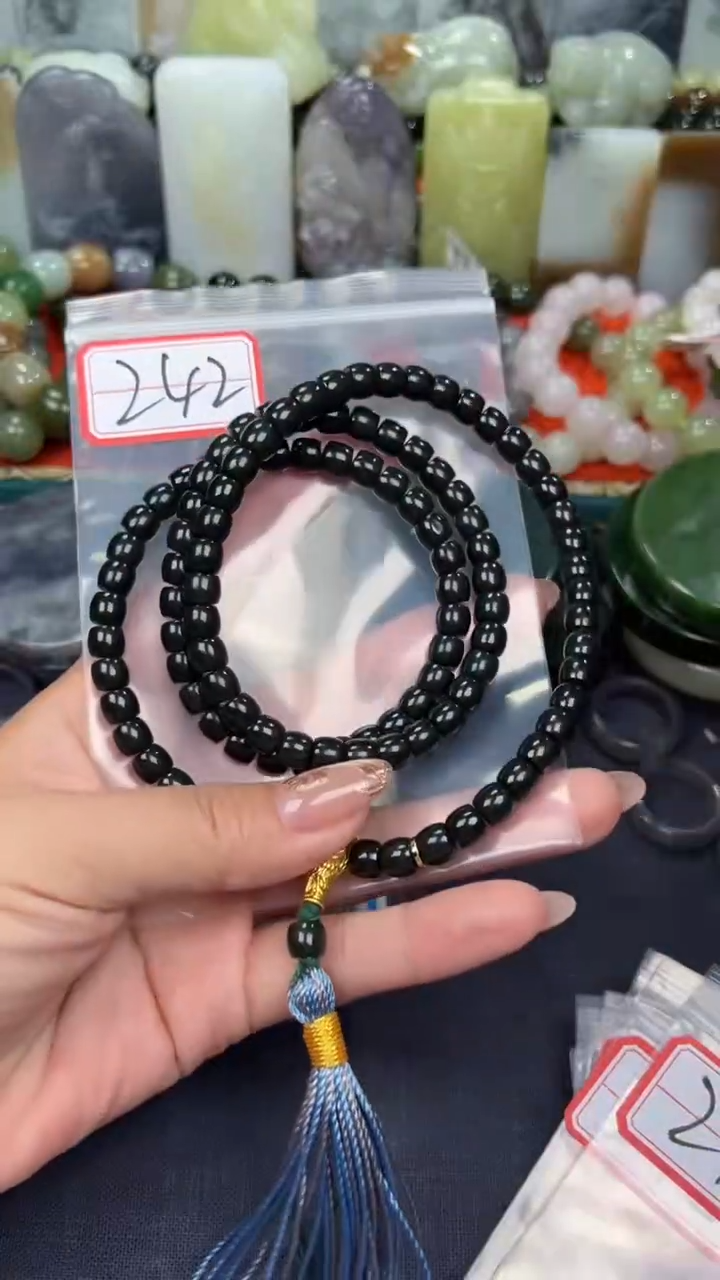 颈饰未镶嵌和田玉和田玉