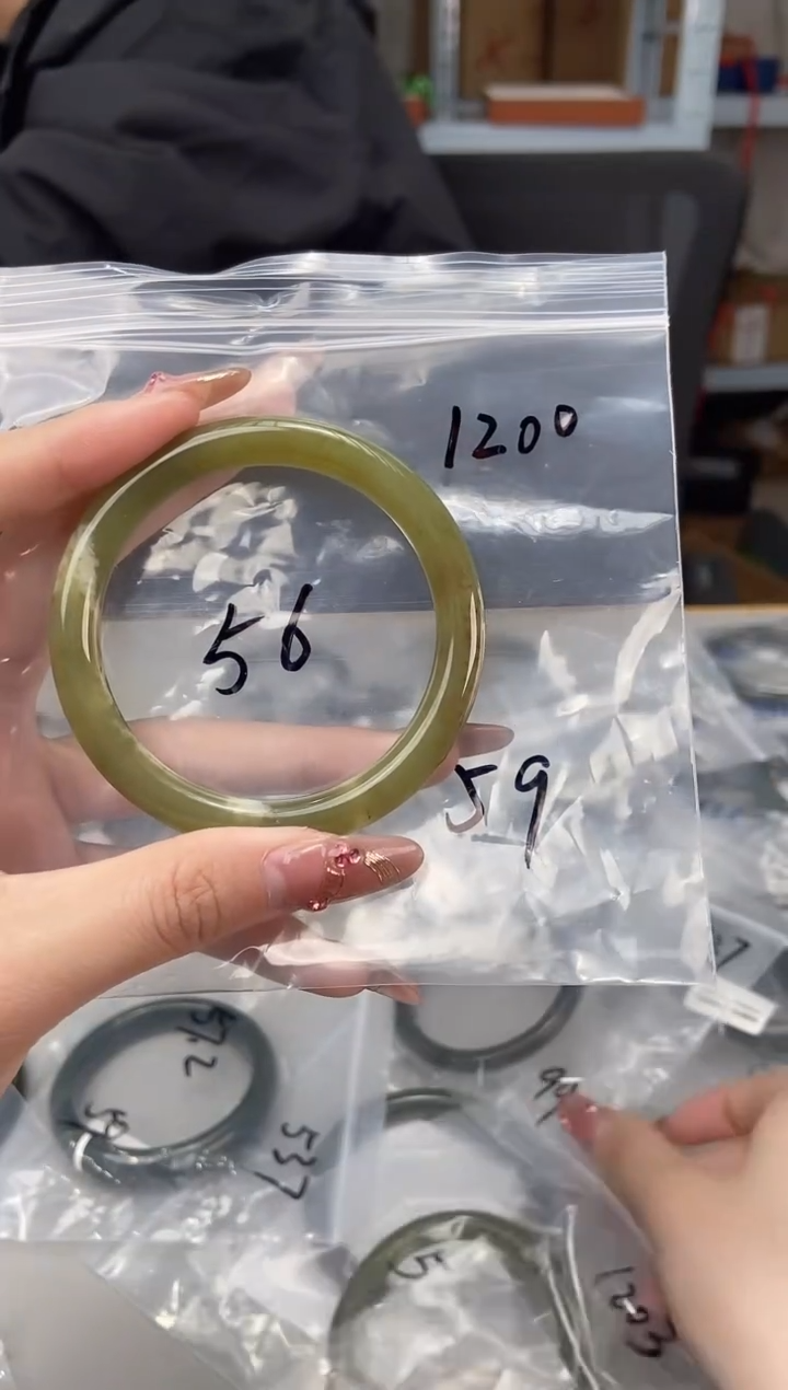 【闪购商品】和田玉手镯未镶嵌和田玉手镯1200