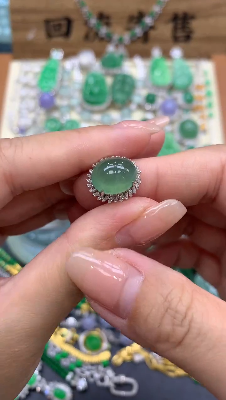 【闪购商品】翡翠戒指18K金镶嵌355-中国好珍宝