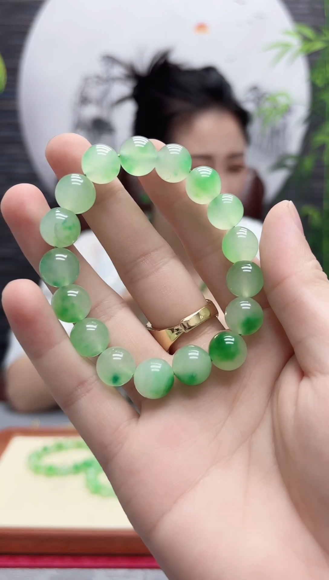 未镶嵌手链翡翠冰种飘绿手串卡12