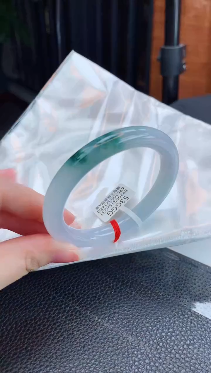 【闪购商品】翡翠手镯未镶嵌缅甸天然翡翠A货手镯