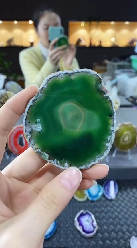 未镶嵌颈饰玛瑙/玉髓千****）玛瑙