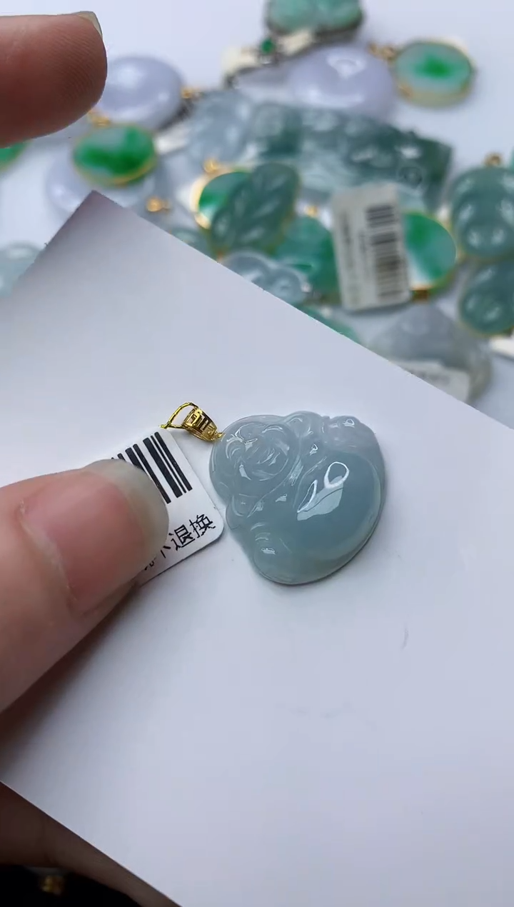 【闪购商品】翡翠颈饰18K金镶嵌32.........