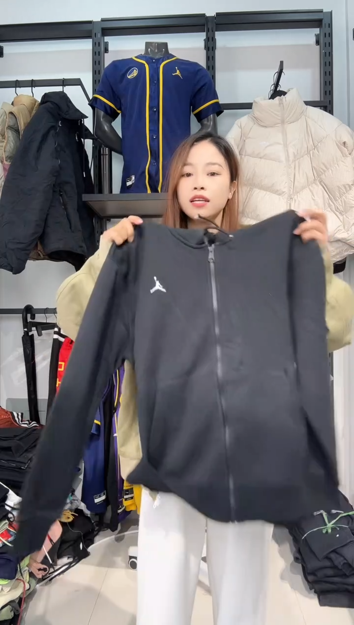 3277闪购编码 Nike/Jordan运动卫衣裤以直播间过款为准 尺码  l