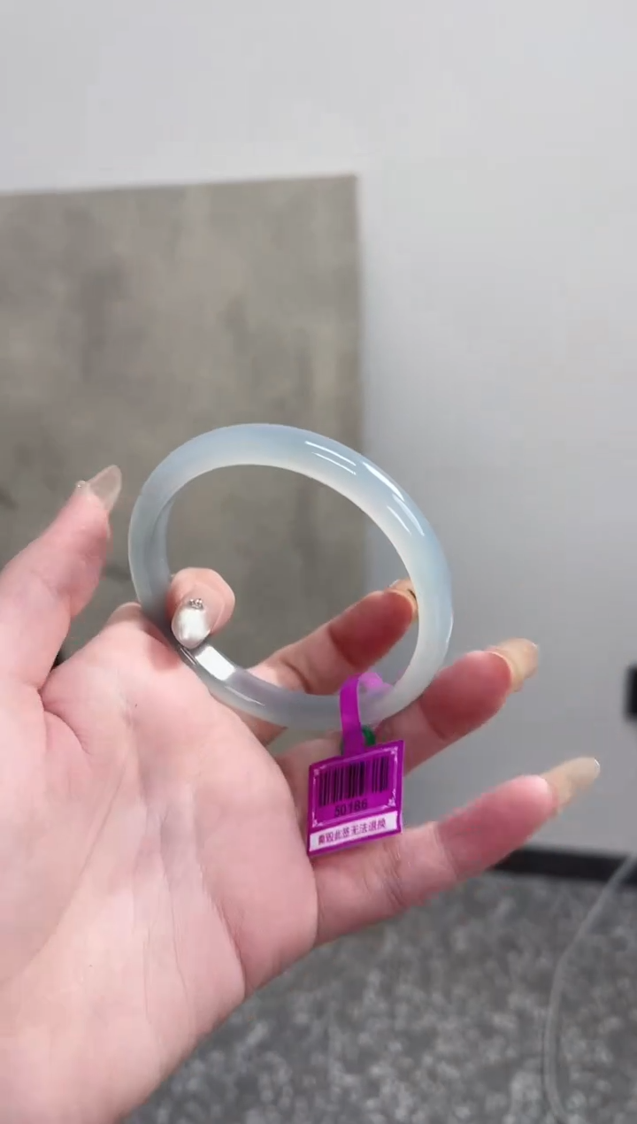 【闪购商品】玛瑙/玉髓手镯未镶嵌60-61圈需要包容 窄