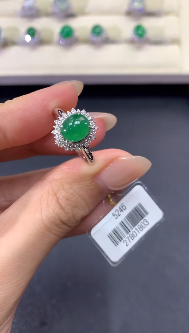 【闪购商品】翡翠戒指18K金镶嵌a253      