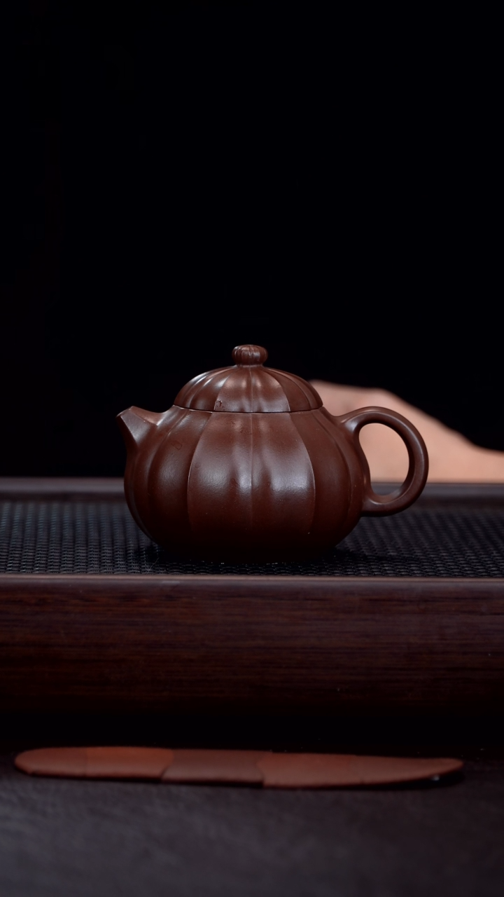 【闪购商品】紫砂茶壶筋纹文旦老紫泥