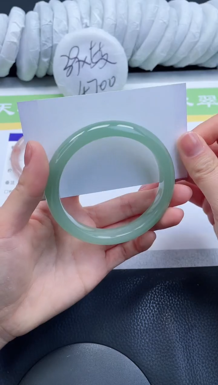 【闪购商品】石英质玉手镯未镶嵌A38-63+