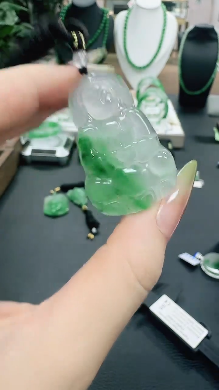 未镶嵌1石英质玉（非洲翠）/7732